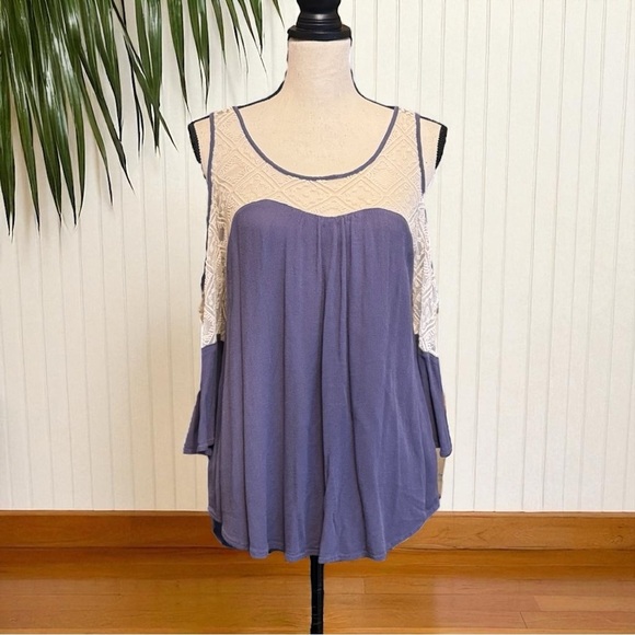 Umgee USA Cold Shoulder Boho Blouse with Crochet Lace - Size L - Picture 1 of 13